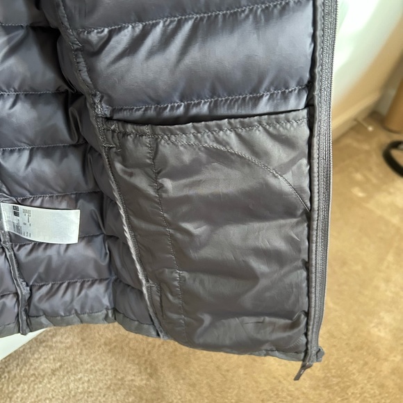 Lightweight gray down jacket - Picture 6 of 6